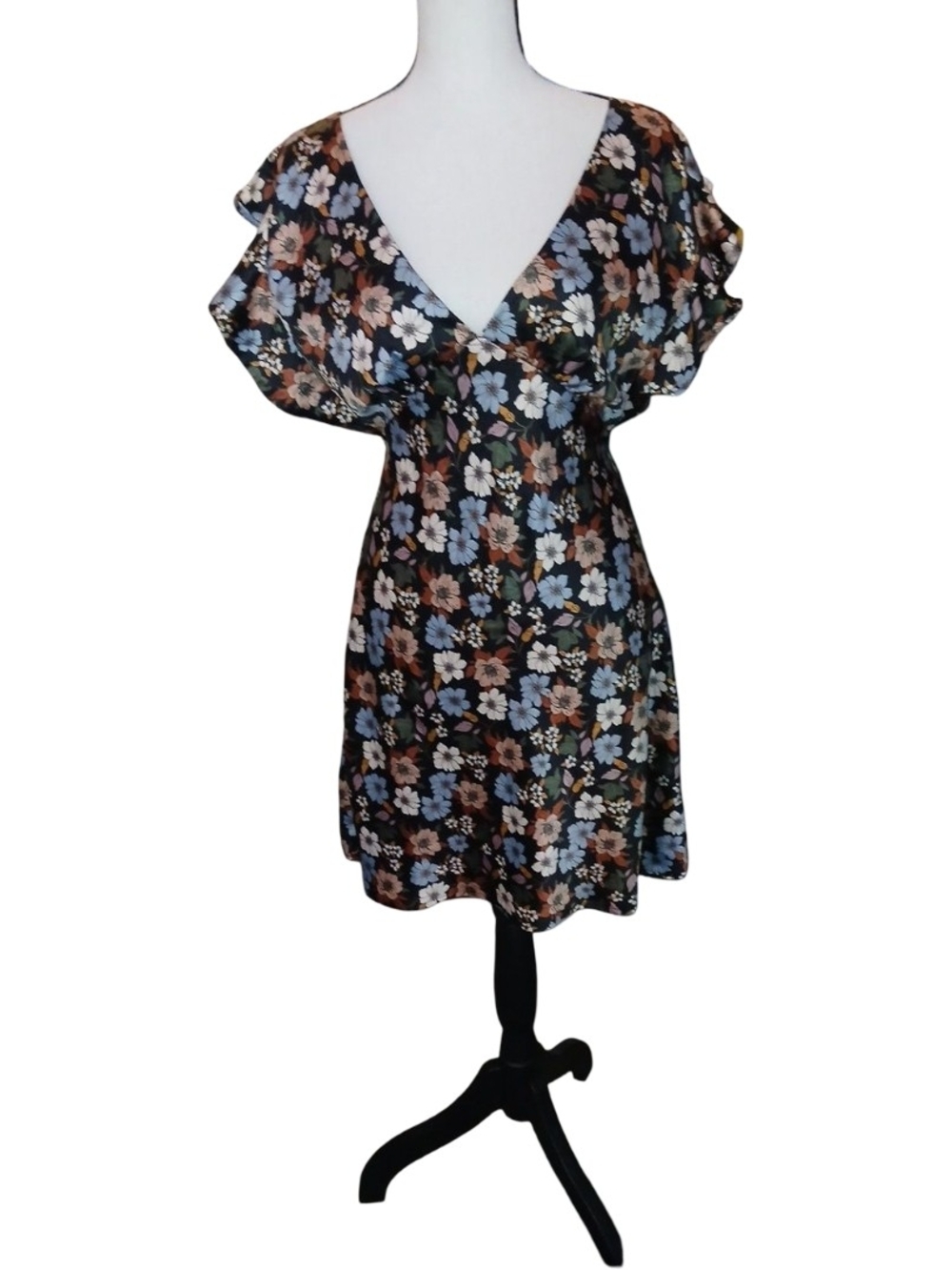 NWT Altard State Black Floral V-Neck Ruffle Sleeve Mini Dress